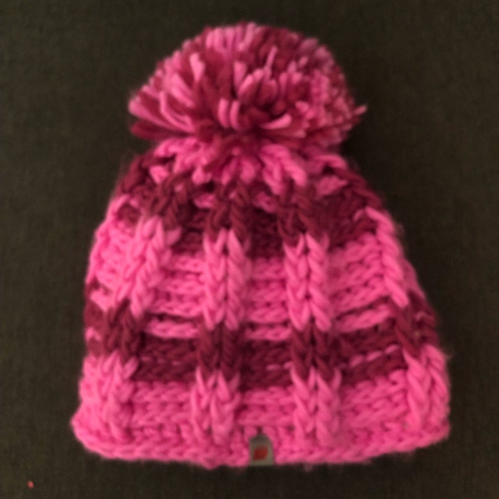 Oberm Knit Beanie with Pom Pom